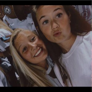 Meet your Posher, Caitlyn